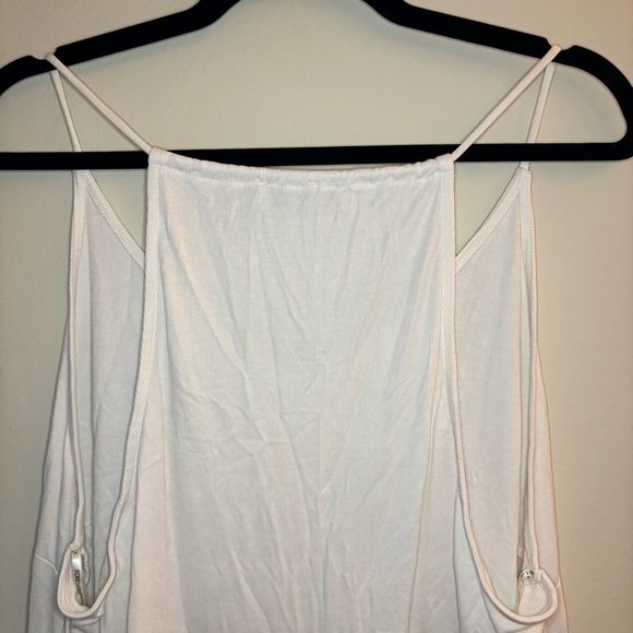 Forever 21 Women’s White Peplum Tank Top Size 2X - Picture 7 of 8